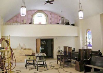 Sanctrary and balcony