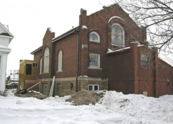 The handicap lift is begun